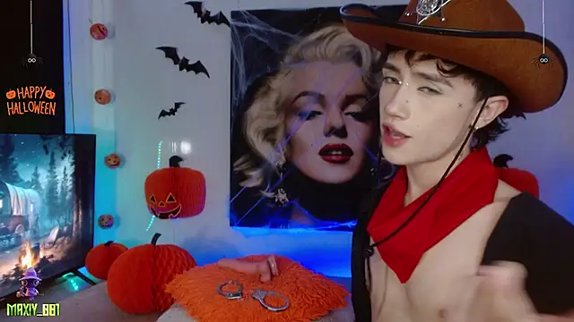 Snapshot of maxiy_001 chatting on October 11, 10:36 pm maxiy 001 online show from October 11, 10:36 pm