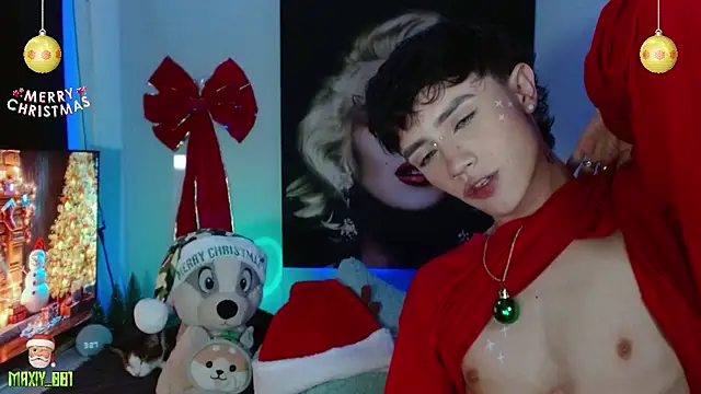 Snapshot of maxiy_001 chatting on December 21, 8:28 am maxiy 001 online show from December 21, 8:28 am