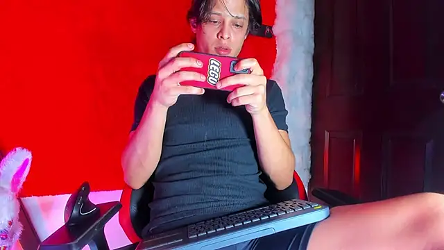 LilOwen  online show from March 15, 9:43 pm