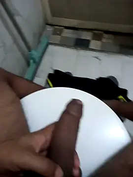 Shubuu  x online show from April 5, 8:16 pm