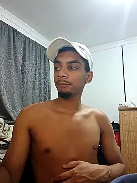 29YOURZ 28  online show from October 21, 6:55 pm