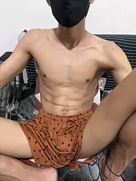 Snapshot of kingcock010 chatting on January 6, 5:49 pm kingcock010 online show from January 6, 5:49 pm