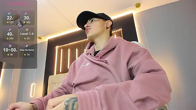 Lobo 17  online show from March 26, 4:05 am