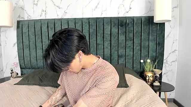Andy Joy  online show from April 30, 11:17 am