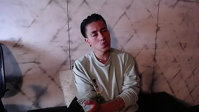 Andy Joy  online show from January 5, 5:27 pm