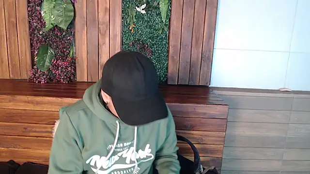 Andy Joy  online show from September 12, 11:32 am