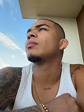 jordan mayers02 online show from April 11, 10:35 pm