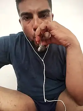 Snapshot of alfredyy55 chatting on September 10, 7:12 pm alfredyy55 online show from September 10, 7:12 pm
