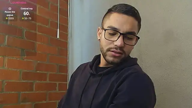 Leandro valenzuela online show from March 13, 2:24 pm