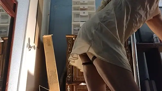 Sandrasaa online show from March 12, 4:46 pm