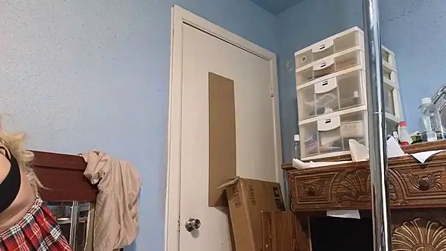 Sandrasaa online show from January 21, 8:11 am