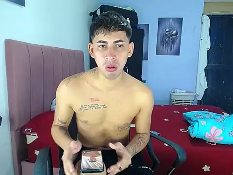 Snapshot of boy_latino_sex chatting on September 9, 10:19 pm boy latino sex online show from September 9, 10:19 pm