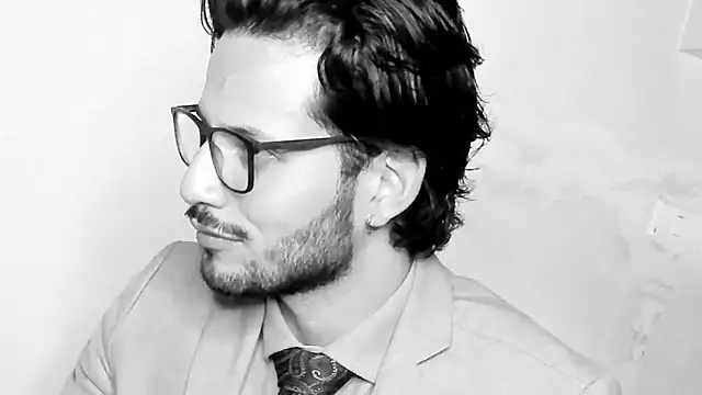 Nicholasrodrii online show from March 6, 5:43 pm