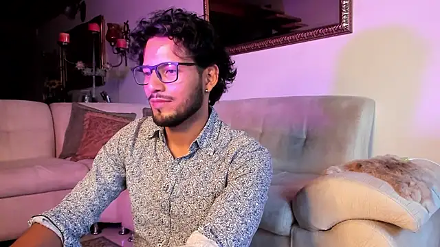 Nicholasrodrii online show from January 30, 10:41 pm