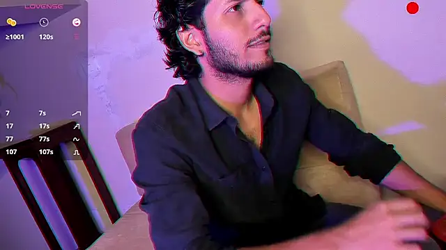 Nicholasrodrii online show from December 27, 11:42 pm