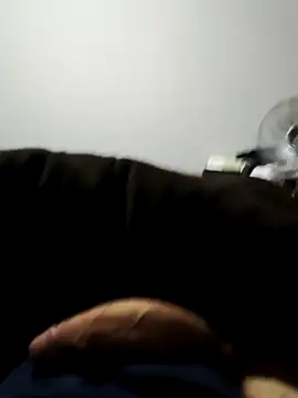 danilogarcia33 online show from April 1, 3:30 am