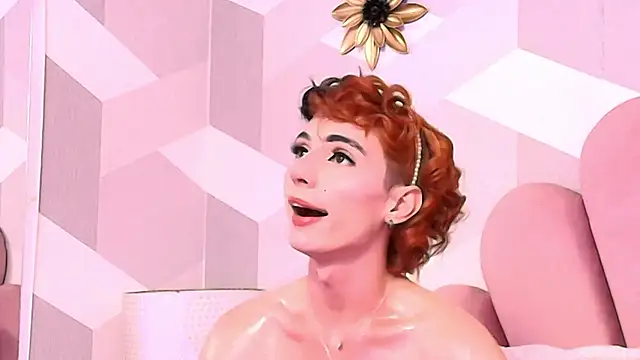 KylieMonnett online show from January 18, 8:00 pm