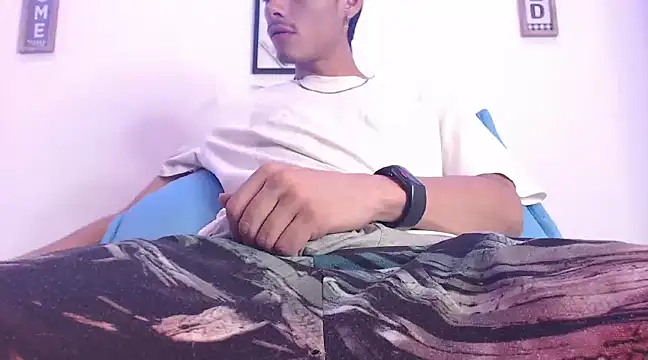 harrytomson 1 online show from February 15, 5:19 am