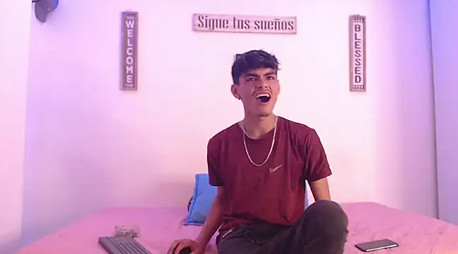 harrytomson 1 online show from December 15, 2:41 am