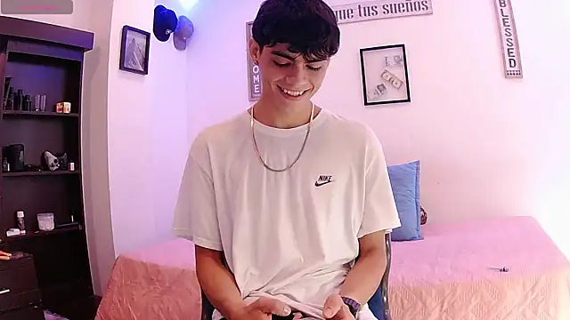 harrytomson 1 online show from September 9, 3:55 pm