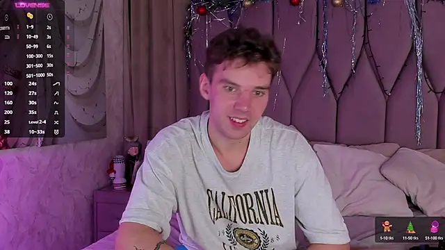 ArthurWhitee online show from December 27, 2:12 pm