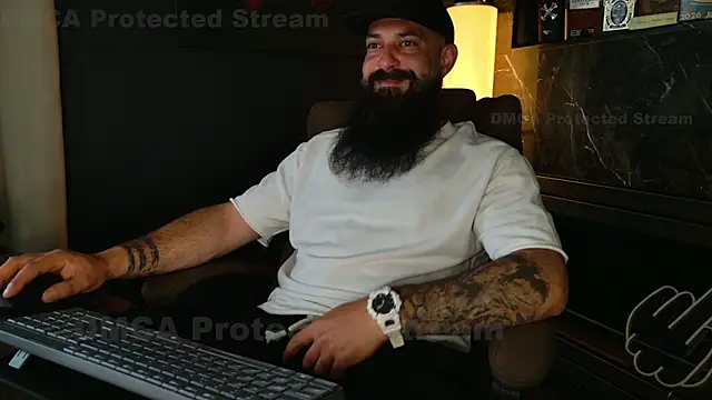 axxelrich  online show from May 12, 4:10 am