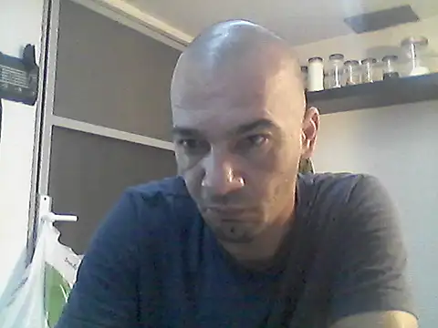 donnuozfutura online show from November 6, 5:43 am