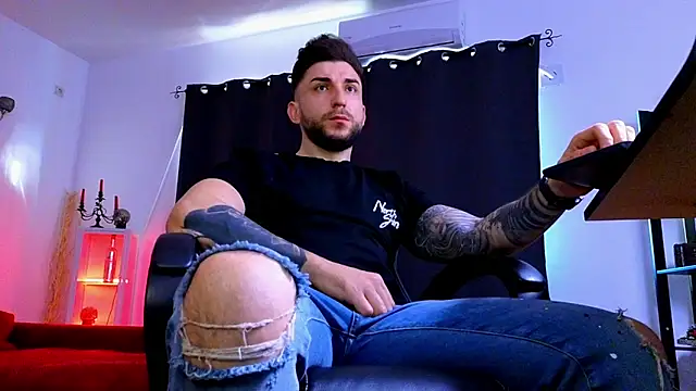 MightyAaron66 online show from April 8, 4:57 am