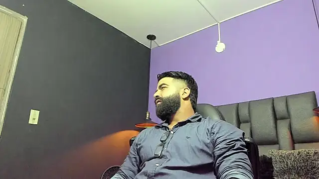 Lyon vach online show from March 4, 12:06 am