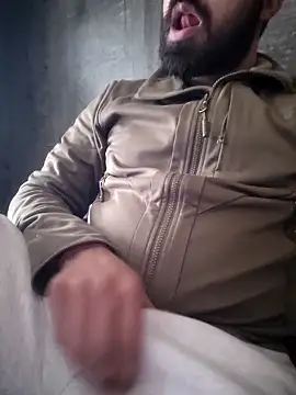 Snapshot of 77fuckerboy_ chatting on January 11, 5:41 am 77fuckerboy online show from January 11, 5:41 am