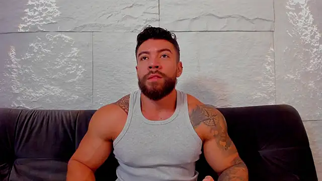 Snapshot of _dreammr1_ chatting on March 21, 1:34 pm dreammr1 online show from March 21, 1:34 pm