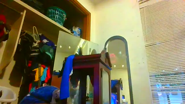 Snapshot of slinginbigD chatting on January 5, 2:19 pm slinginbigD online show from January 5, 2:19 pm