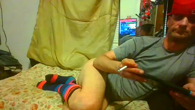 Snapshot of slinginbigD chatting on December 24, 9:22 pm slinginbigD online show from December 24, 9:22 pm