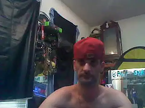 Snapshot of slinginbigD chatting on March 8, 7:40 pm slinginbigD online show from March 8, 7:40 pm