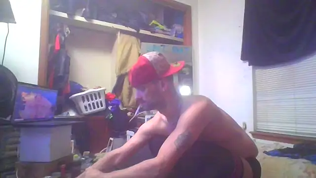 Snapshot of slinginbigD chatting on February 6, 10:59 am slinginbigD online show from February 6, 10:59 am