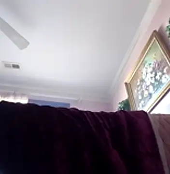 vanscr1 online show from March 8, 2:21 pm