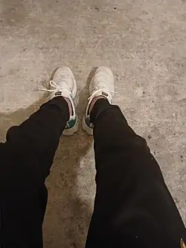 casper0303 online show from March 12, 9:33 pm