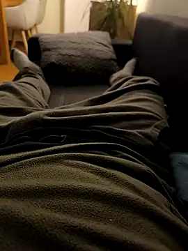 OdinWolf1990 online show from November 18, 6:06 am