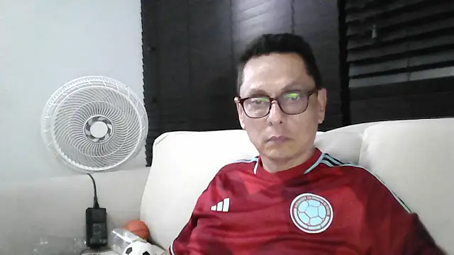 MarcusKelvin online show from October 9, 1:10 am