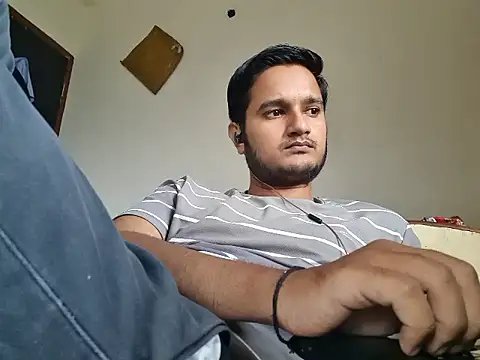 Jonrobinso online show from October 27, 5:10 am