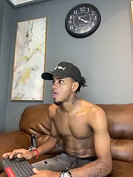 Snapshot of AaronCruz_ chatting on January 20, 7:46 pm AaronCruz online show from January 20, 7:46 pm
