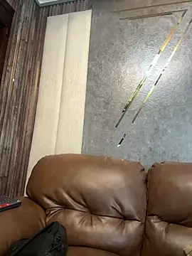 Snapshot of AaronCruz_ chatting on March 13, 7:28 pm AaronCruz online show from March 13, 7:28 pm