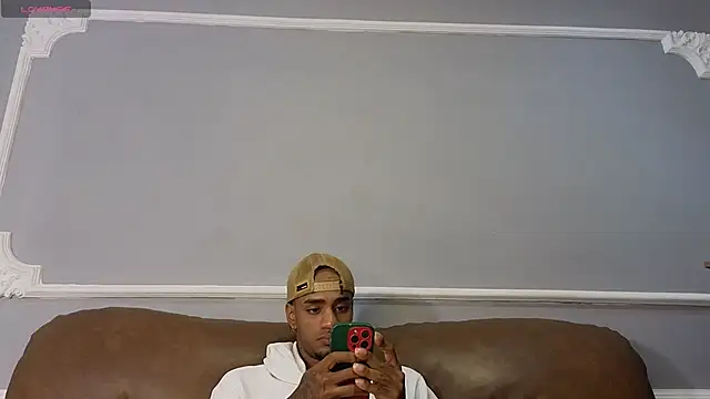 Snapshot of AaronCruz_ chatting on September 16, 1:01 pm AaronCruz online show from September 16, 1:01 pm