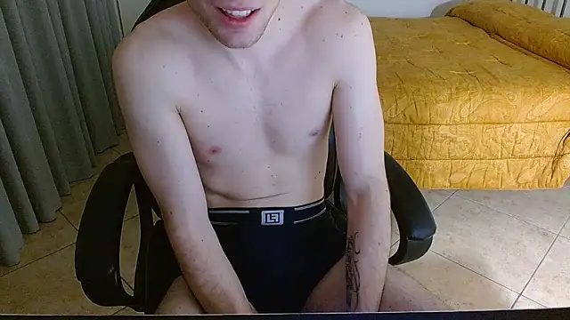 FitGuyDream online show from December 14, 2:29 am