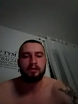 wariacik0024 online show from February 9, 9:30 pm