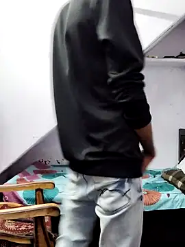 Snapshot of Habibi_big_b chatting on January 6, 8:46 am Habibi big b online show from January 6, 8:46 am