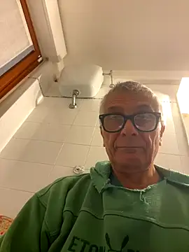 4n4l1zz4m1 online show from December 1, 5:49 pm