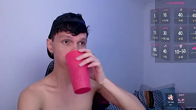 bryamado69 online show from June 15, 6:22 pm