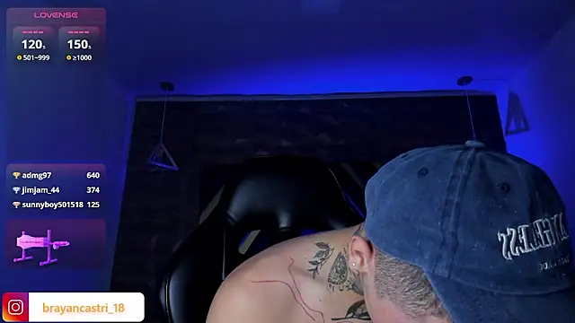 Ian Castillo  online show from March 14, 11:39 am