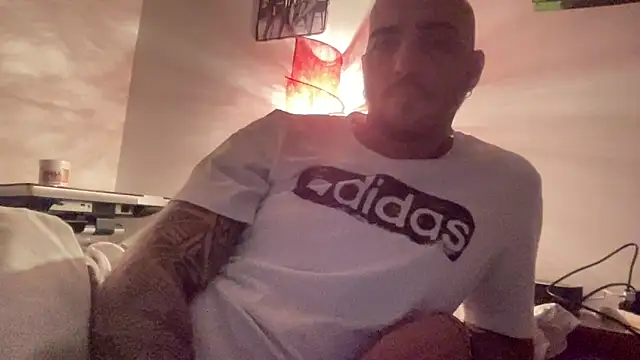 alessandromori91 online show from December 4, 9:11 pm